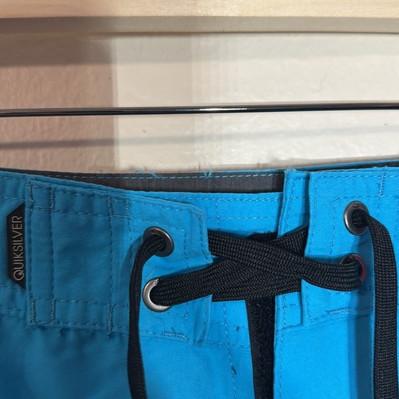 NWT $45 QUIKSILVER Boys Youth 19" Everyday Board Short Turquoise Blue Sz 28/14 - Picture 8 of 15